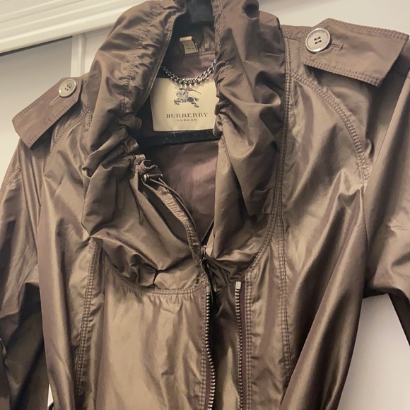 NWOT S Burberry Trenchcoat, Bronze Metallic Ltd Ed - Picture 3 of 6